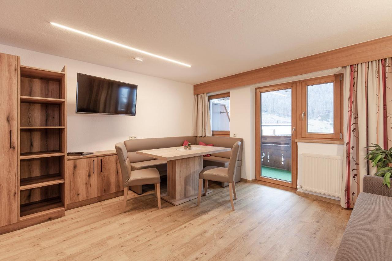 Hotel Garni Schoenblick Sölden Dış mekan fotoğraf