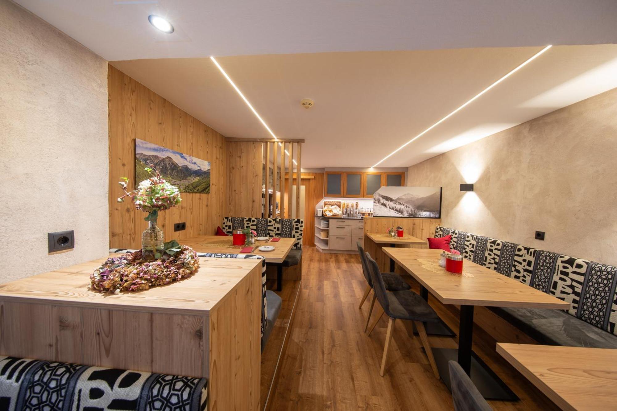 Hotel Garni Schoenblick Sölden Dış mekan fotoğraf