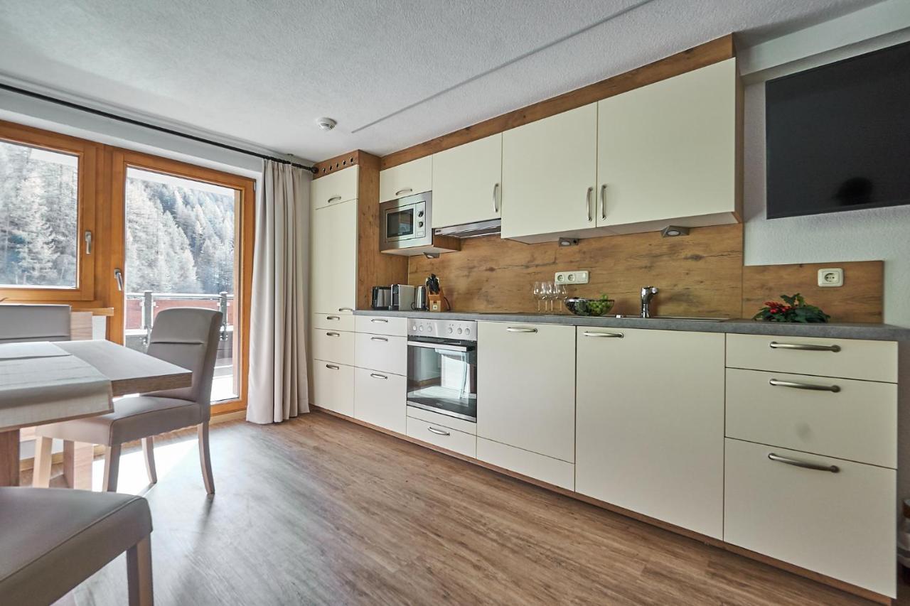 Hotel Garni Schoenblick Sölden Dış mekan fotoğraf