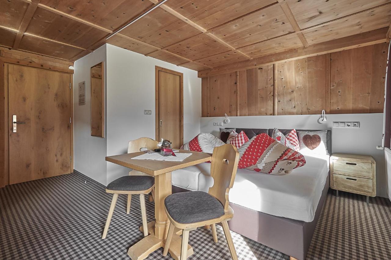 Hotel Garni Schoenblick Sölden Dış mekan fotoğraf